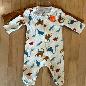 Just one you By Carters Baby Boy 2 Piece Onesies 🦕